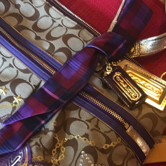 Poppy Coach fun tote bag, purse, handbag, shoulder bag. - Picture 13 of 14